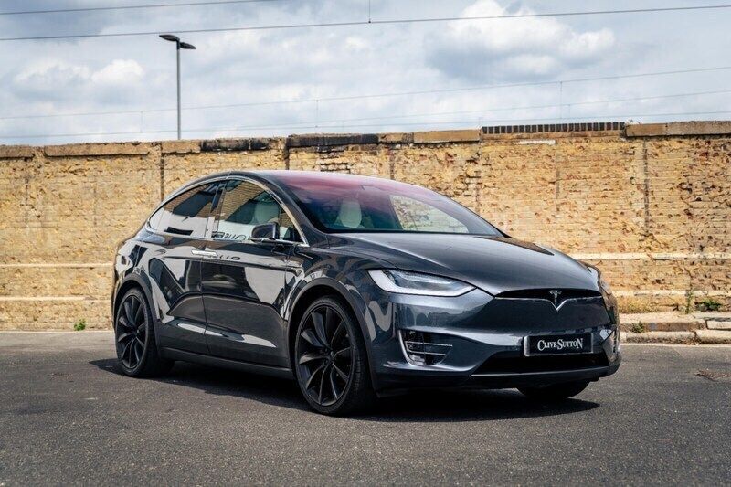 Silver Used 2017 Tesla Model X SUV | £34,950 (A bit pricey) - Image 1/4