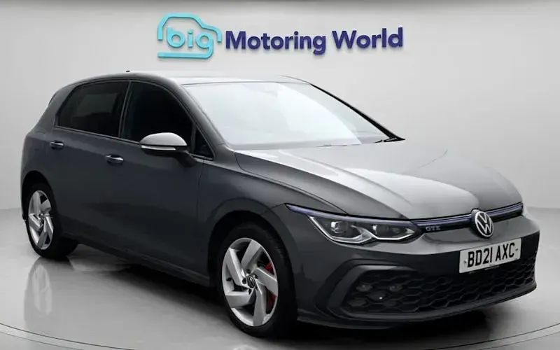 Used VW Golf VIII GTE 245 HP (180 kW) 2024 Hatchback