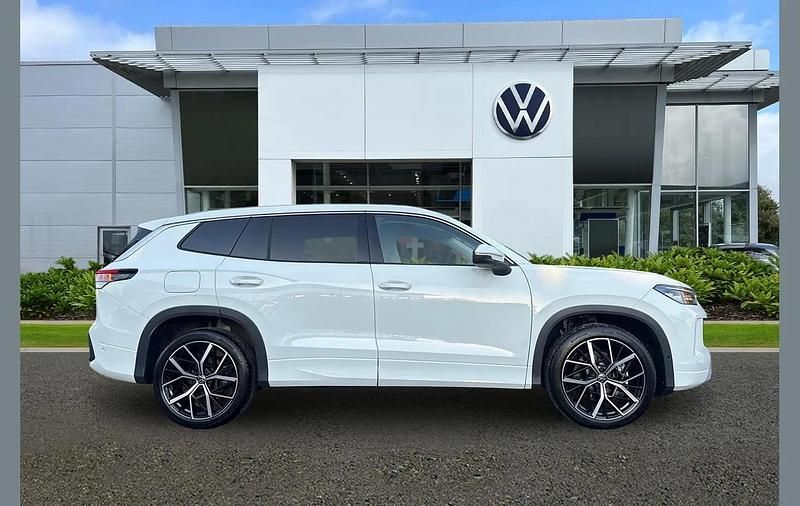 Used VW Tayron Elegance 147 HP (108 kW) 2025 White SUV