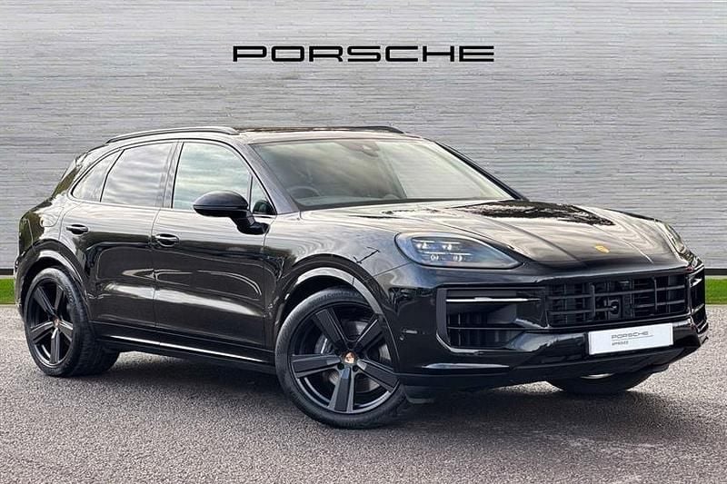 Black New 2025 Porsche Cayenne Black Edition SUV | £93,990 (Fair price) - Image 1/4