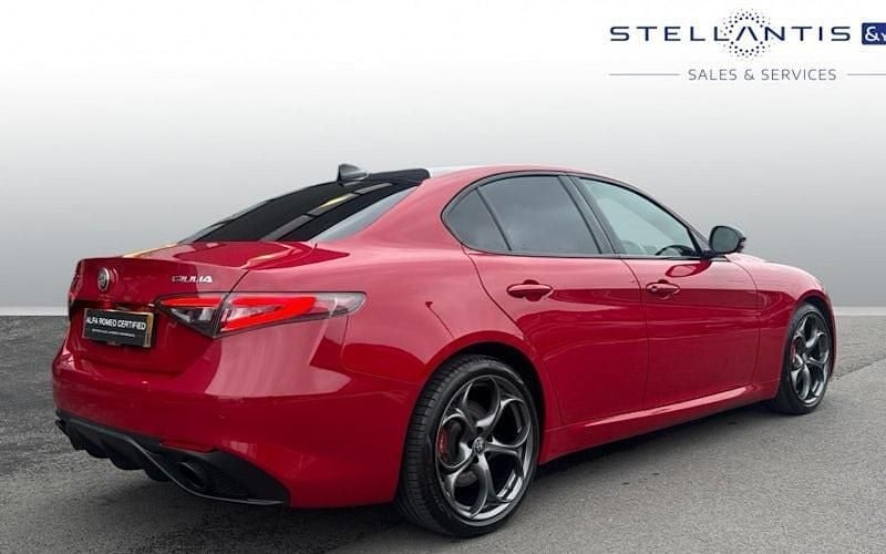 Used Alfa Romeo Giulia 280 HP (205 kW) 2024 Red Sedan