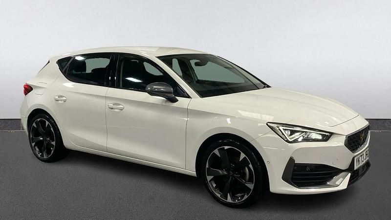 Used Cupra Leon 150 HP (110 kW) 2024 White Hatchback