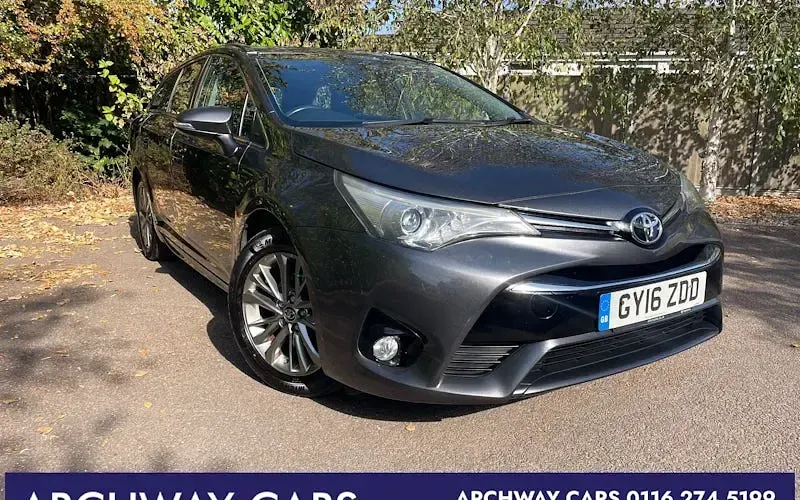Used Toyota Avensis Business Edition 112 HP (82 kW) 2016 Estate