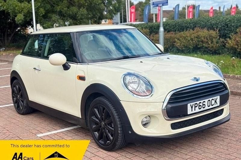 White Used 2016 Mini ONE Hatch Hatchback | £9,295 (Fair price) - Image 1/1