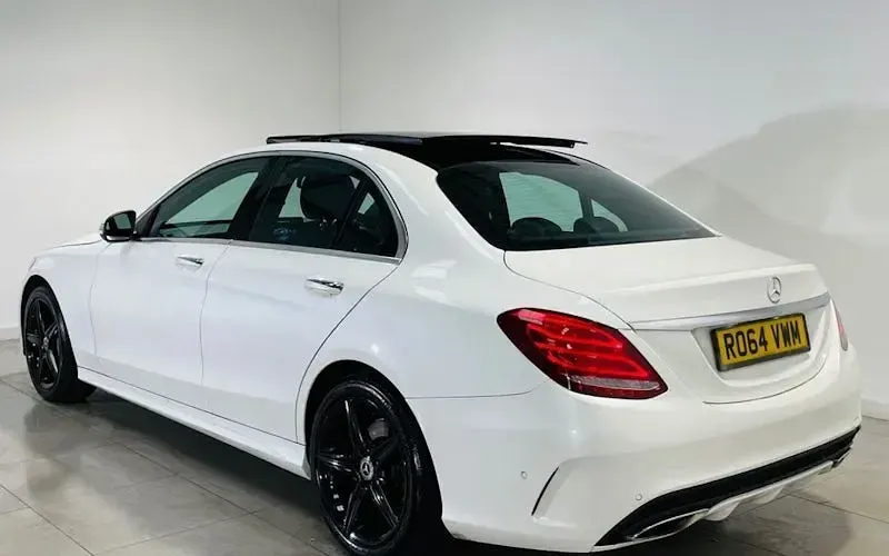 Used Mercedes C200 AMG Line Premium Plus 184 HP (135 kW) 2016 Sedan