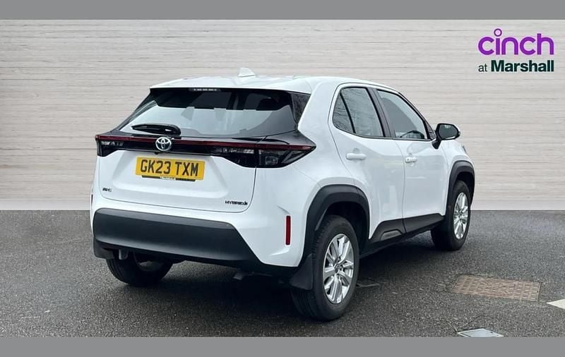 Used Toyota Yaris Cross 113 HP (83 kW) 2023 White SUV