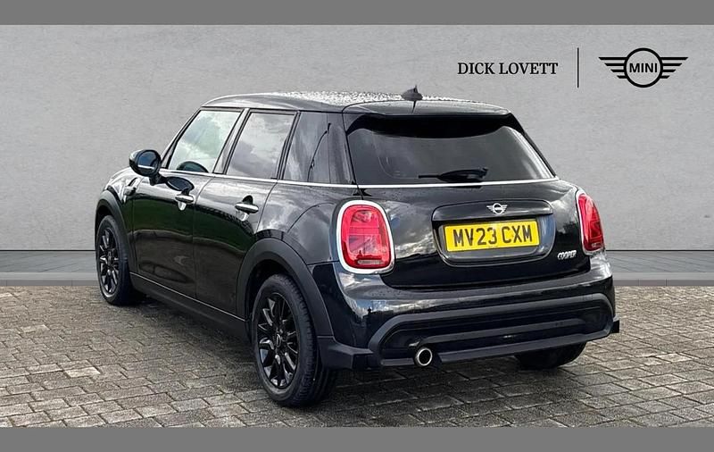 Used Mini Cooper Classic 134 HP (98 kW) 2023 Black Hatchback