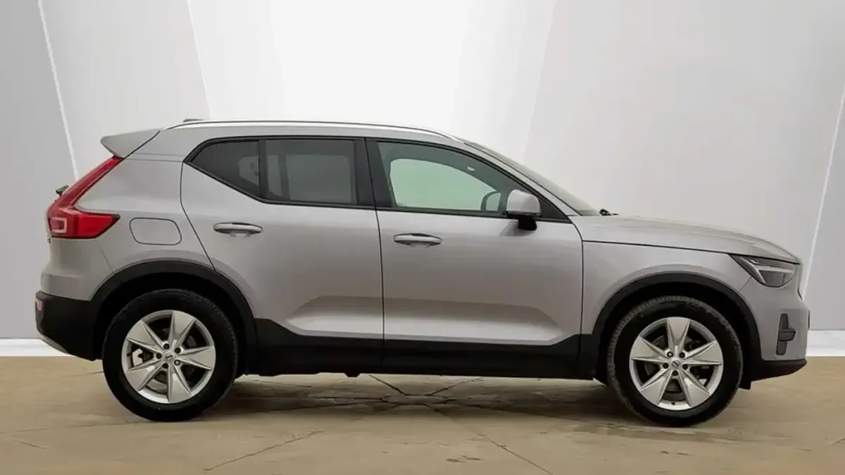 Used Volvo XC40 Core 161 HP (118 kW) 2026 SUV