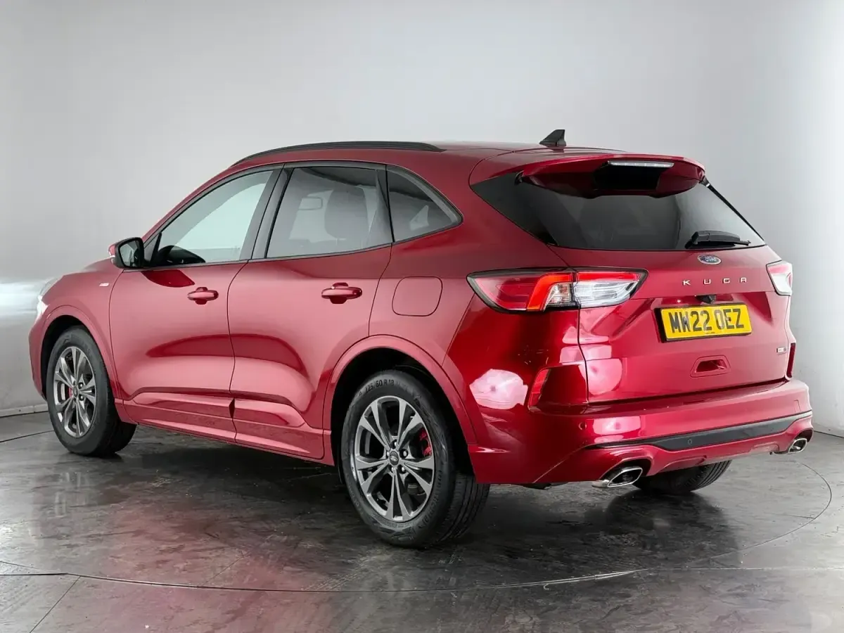 Second-hand Ford Kuga ST-Line 150 CP (110 kW) 2022 Roșu SUV