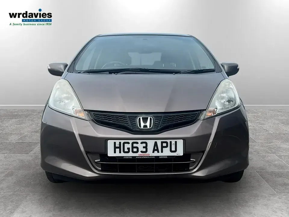 Used Honda Jazz ES 99 HP (72 kW) 2013 Brown Hatchback