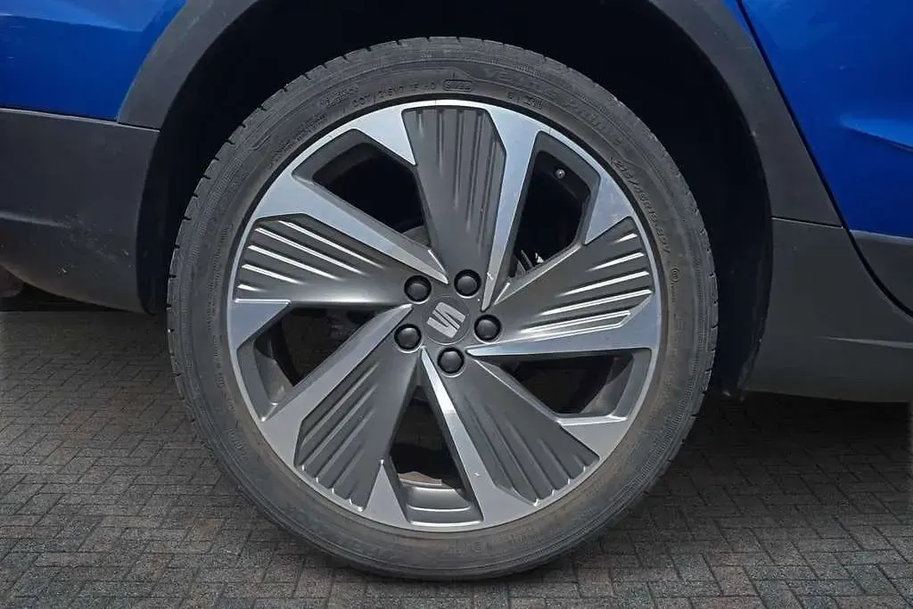 Used Seat Arona FR Sport 108 HP (79 kW) 2023 Blue SUV