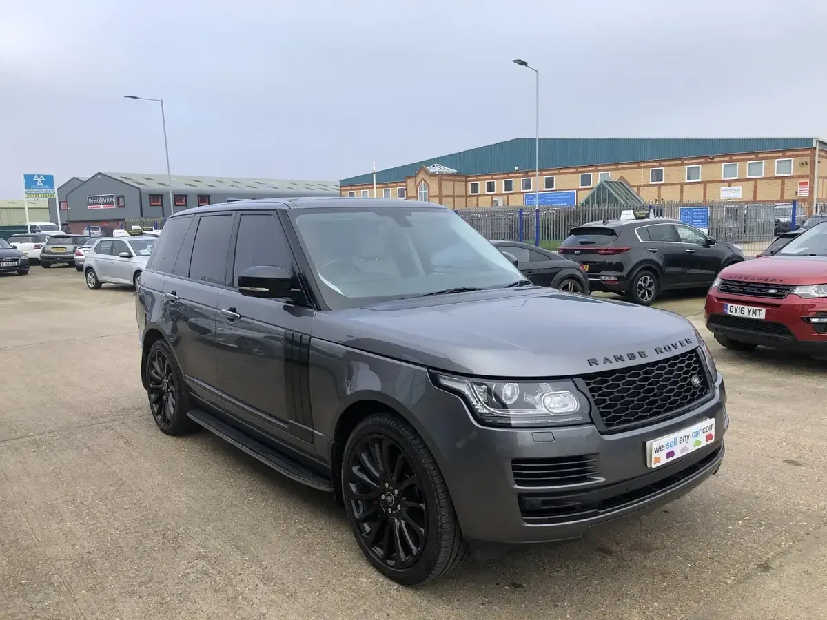 Używany Land Rover Range Rover Vogue SE 339 KM (249 kW) 2015 Szary SUV