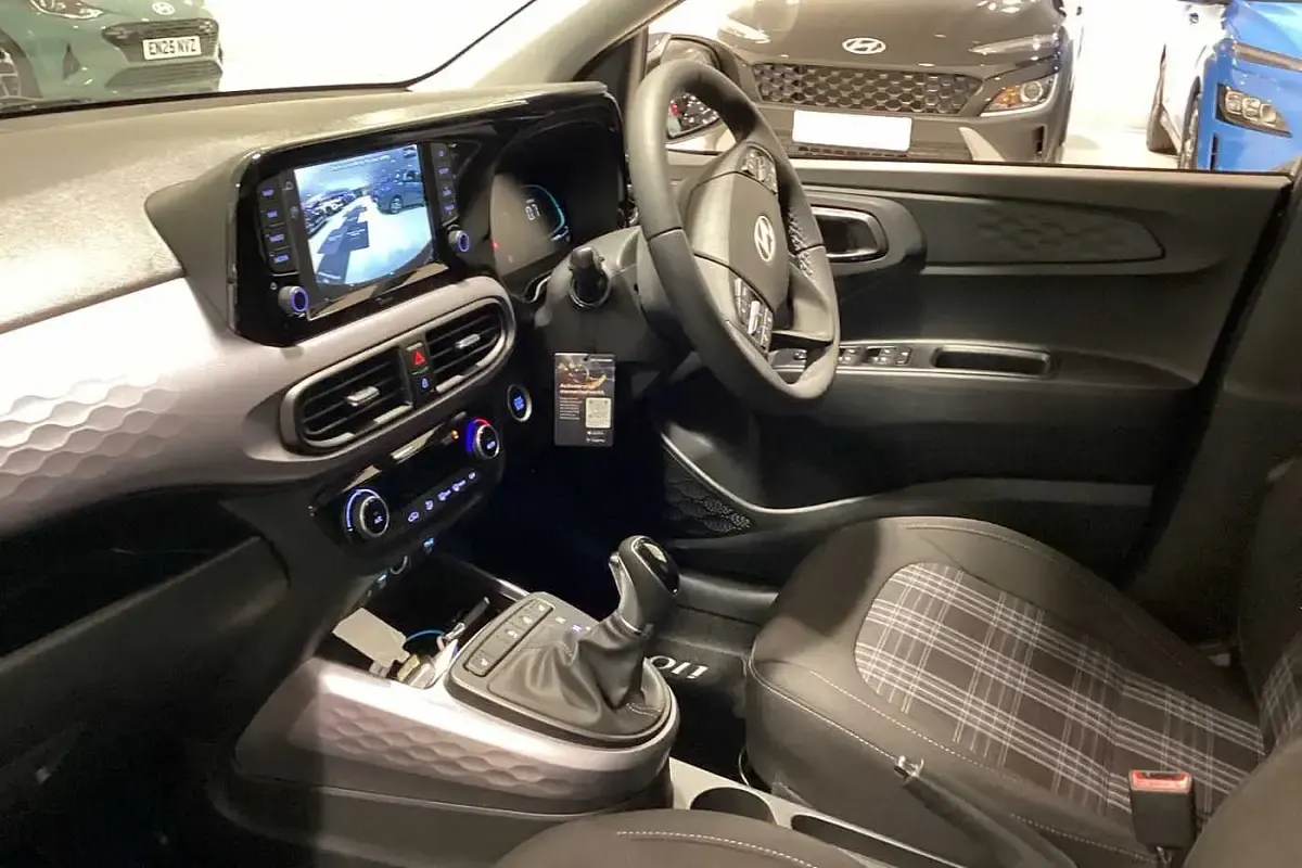 New Hyundai i10 Premium 83 HP (61 kW) 2026 Hatchback