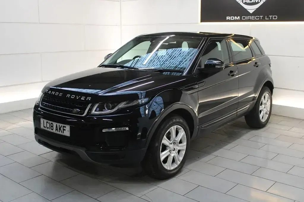 Used Land Rover Range Rover evoque SE 2018 Black Estate