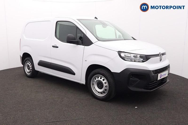 New Citroën Berlingo 100 HP (73 kW) 2026 White MPV
