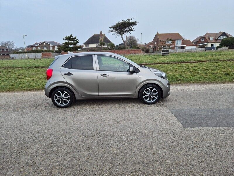 Metallic silver Used 2019 Kia Picanto Hatchback | £13,995 (Expensive) - Image 1/4
