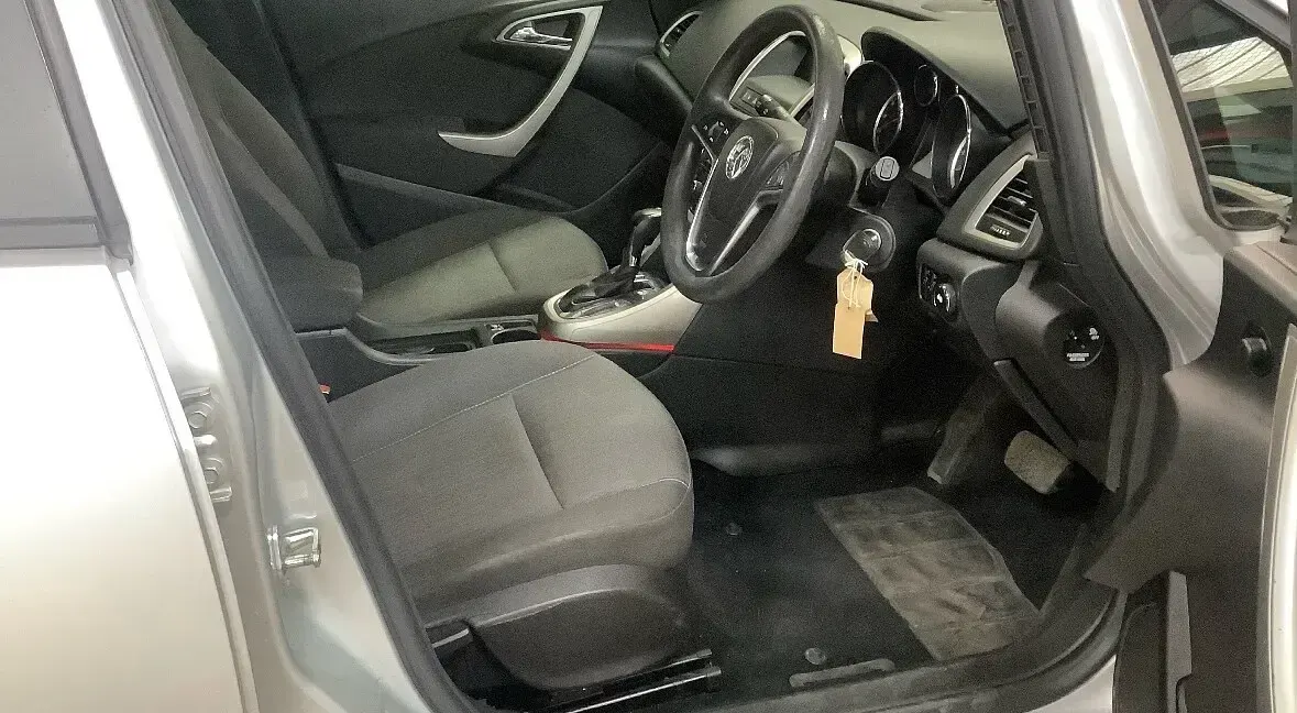 Used Vauxhall Astra 2010 Silver Hatchback