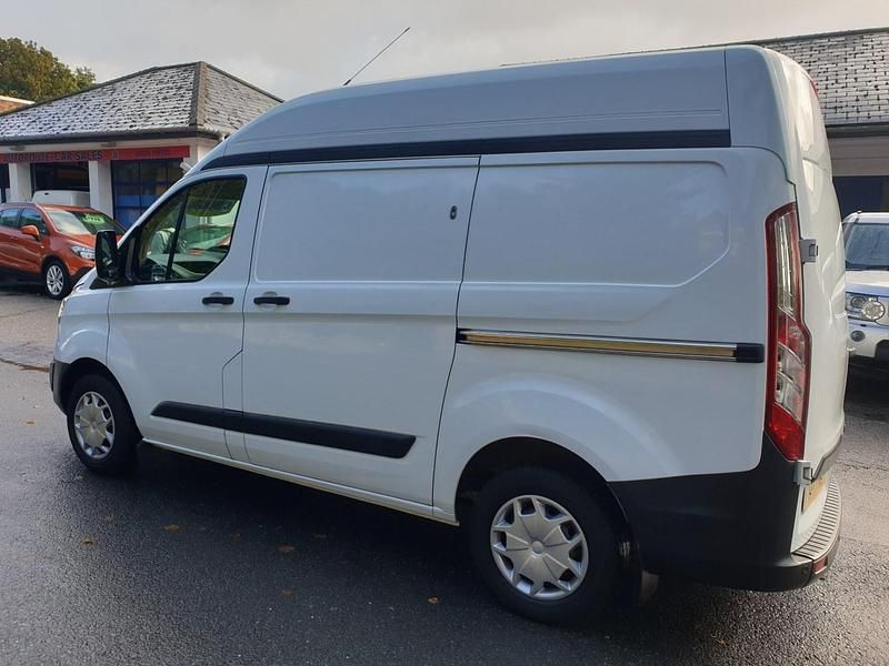 Used Ford Transit Custom 105 HP (77 kW) 2017 White Van