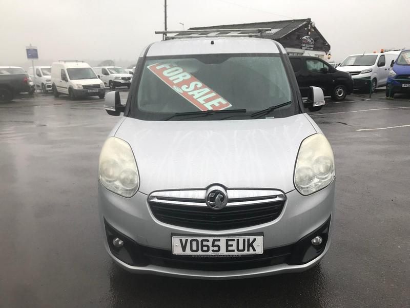 Used Vauxhall Combo Sportive 2015 Silver MPV