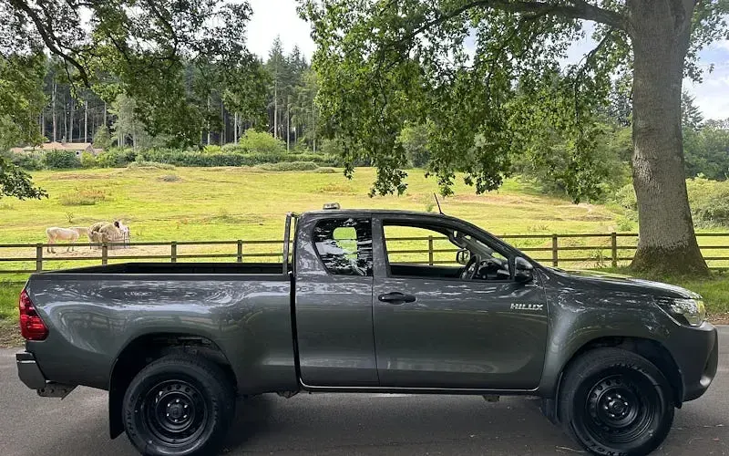 Used Toyota HiLux Active 150 HP (110 kW) 2020 Pickup
