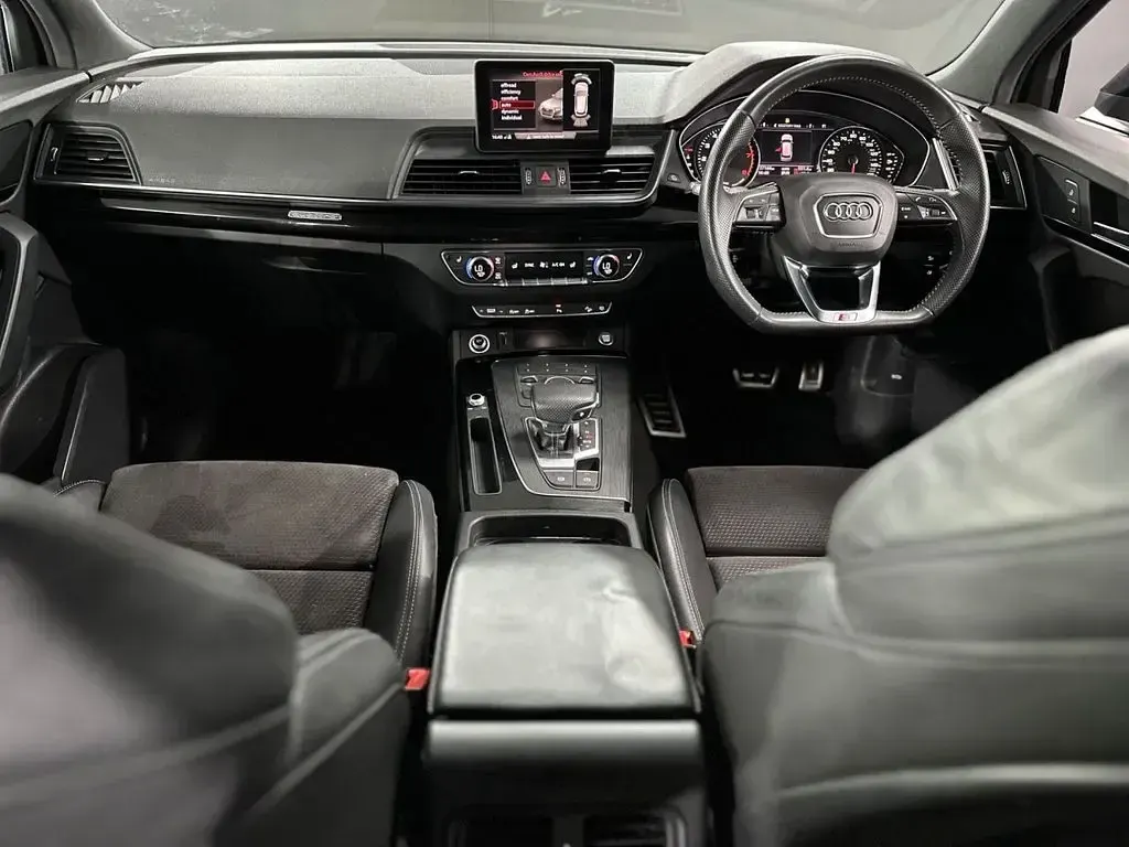 Used Audi Q5 Black Edition 245 HP (180 kW) 2019 Grey SUV