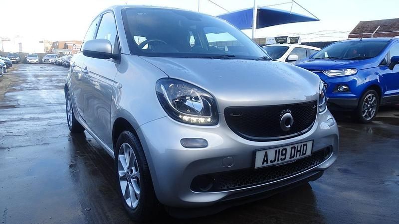 Silver Used 2019 Smart ForFour Passion Hatchback | £4,395 (Fair price) - Image 1/4