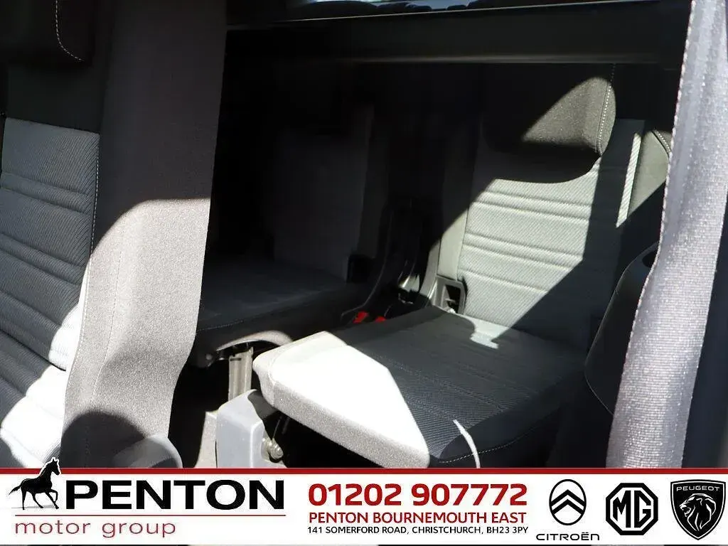 Used VW Touran R-line 150 HP (110 kW) 2022 Silver MPV