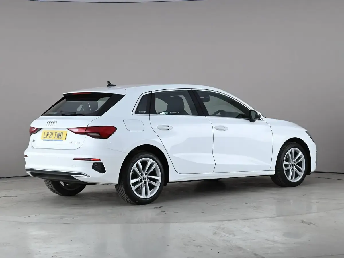 Used Audi A3 Sportback Sport 110 HP (80 kW) 2021 White Hatchback