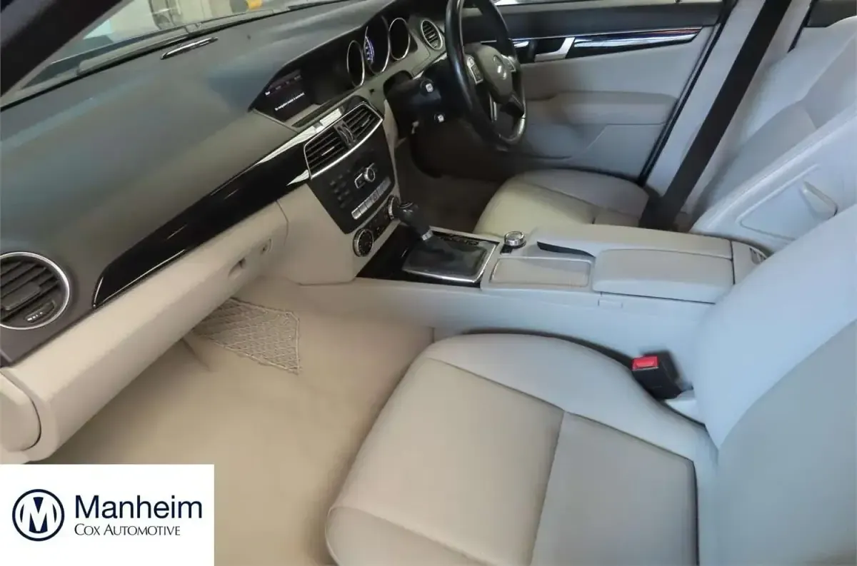 Used Mercedes C180 Executive 2012 Blue Sedan