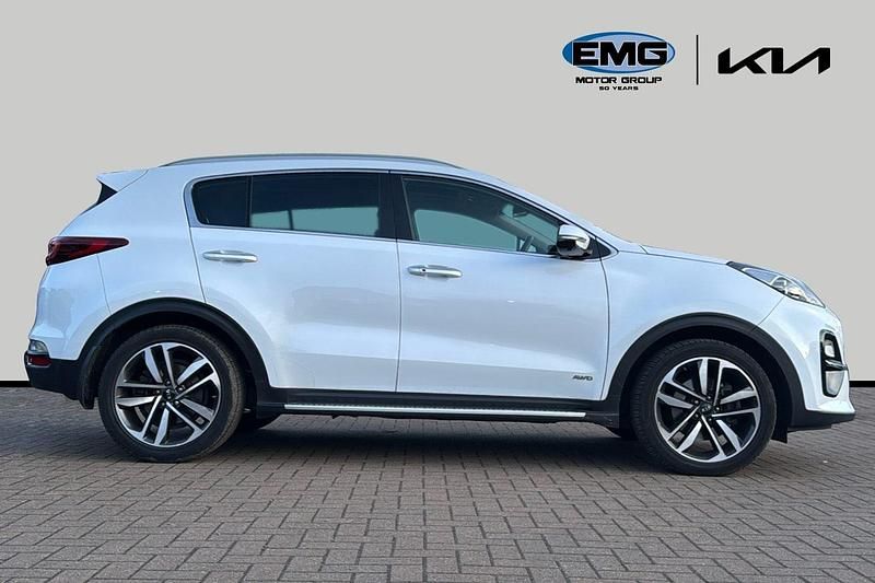 Used Kia Sportage 174 HP (127 kW) 2020 Fusion white SUV