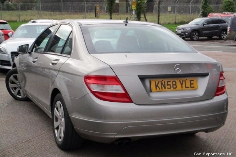 Used Mercedes C180 156 HP (114 kW) 2008 Sedan