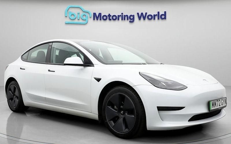 Używany Tesla Model 3 RWD 222 kW (302 KM) 2022 Sedan/Limuzyna