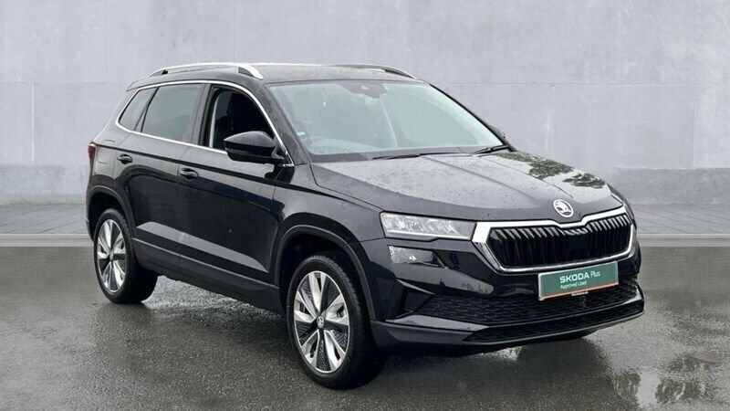 Pearl black magic Used 2024 Skoda Karoq SE L SUV | £24,980 (A bit pricey) - Image 1/4