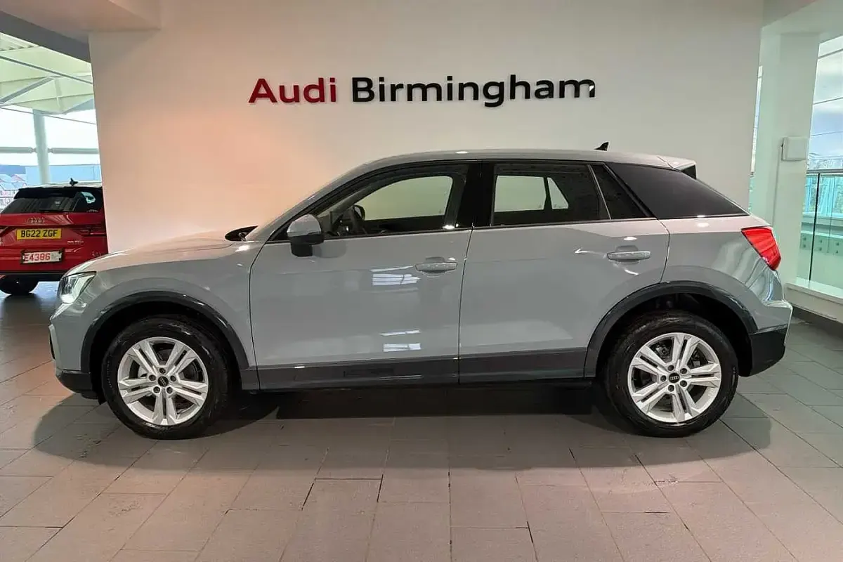 Used Audi Q2 Sport 147 HP (108 kW) 2025 Arrow grey pearl effect SUV