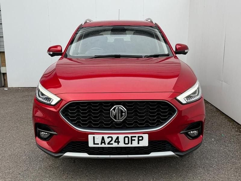 Used MG ZS Exclusive 111 HP (81 kW) 2024 Red SUV