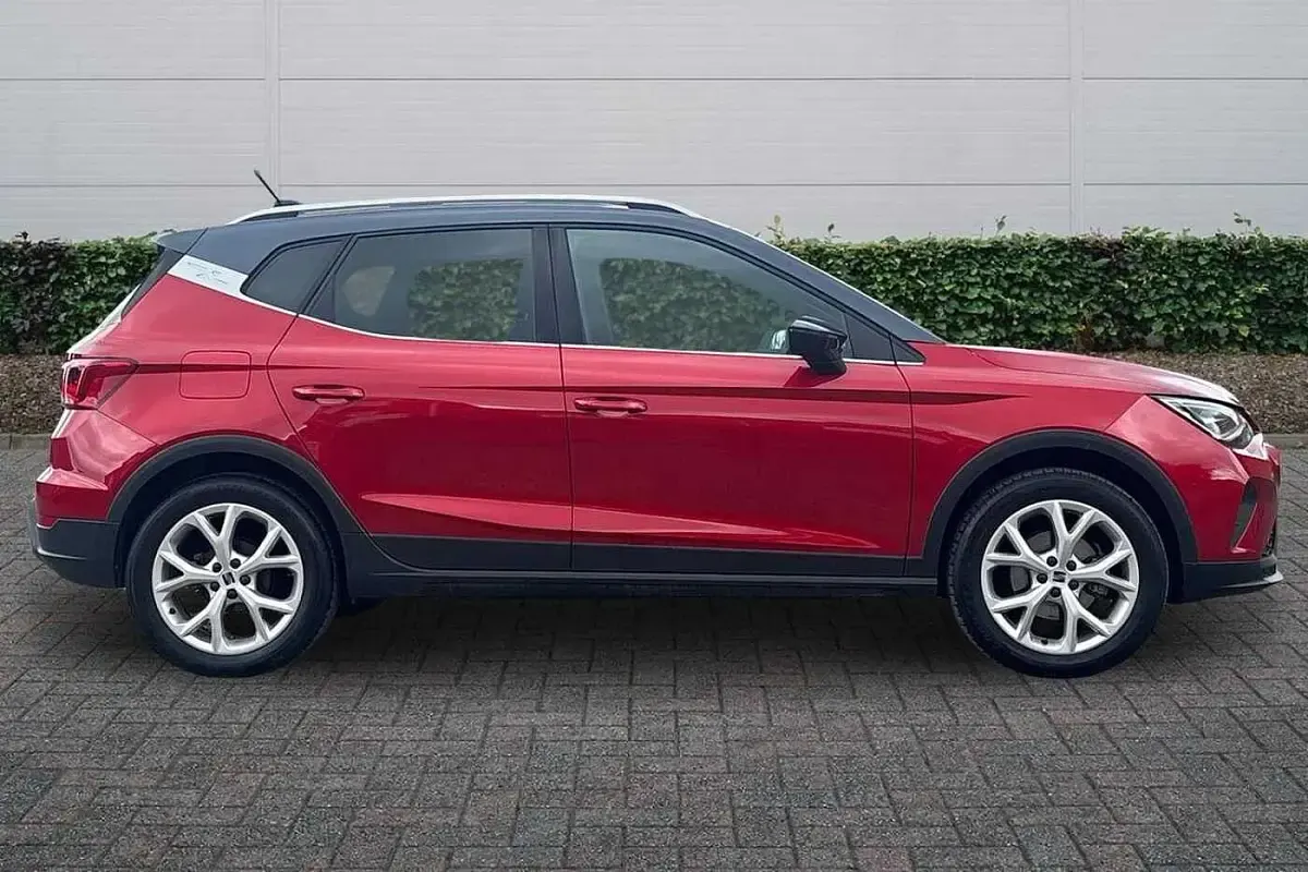 Used Seat Arona FR 2023 Red SUV