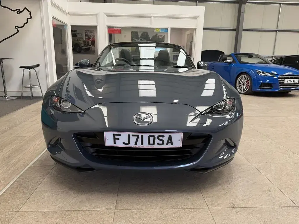 Used Mazda MX5 Inclusive 132 HP (97 kW) 2021 Grey Cabriolet