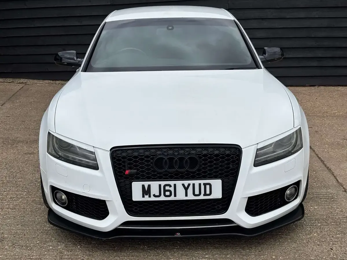 Used Audi S5 Cabriolet Exclusive 333 HP (244 kW) 2011 White Coupe