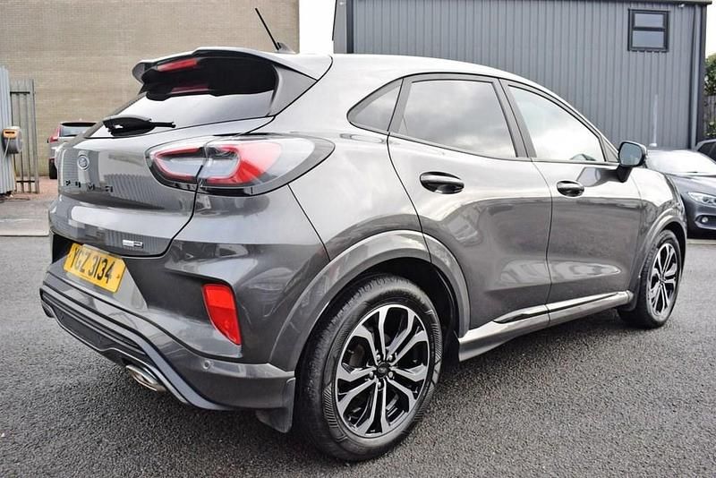 Usado Ford Puma ST-Line 125 HP (91 kW) 2022 Cinzento Citadino