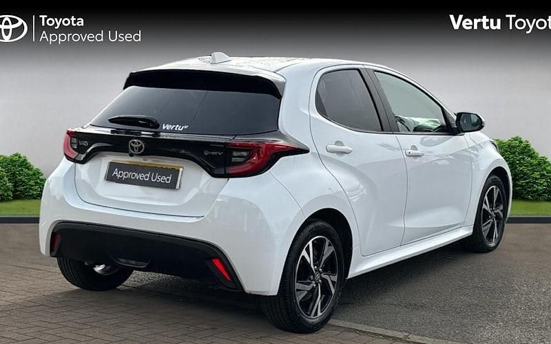 Used Toyota Yaris Hybrid Design 116 HP (85 kW) 2026 Hatchback