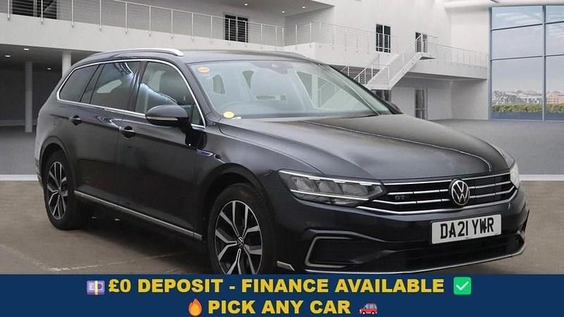 Black Used 2021 VW Passat GTE Estate | £14,599 (Good price) - Image 1/4