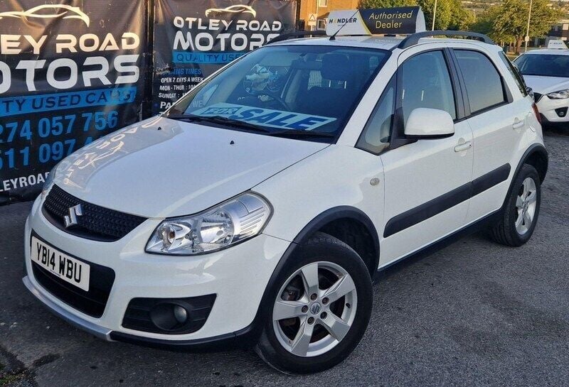 White Used 2014 Suzuki SX4 SZ5 Hatchback | £4,395 (Fair price) - Image 1/4