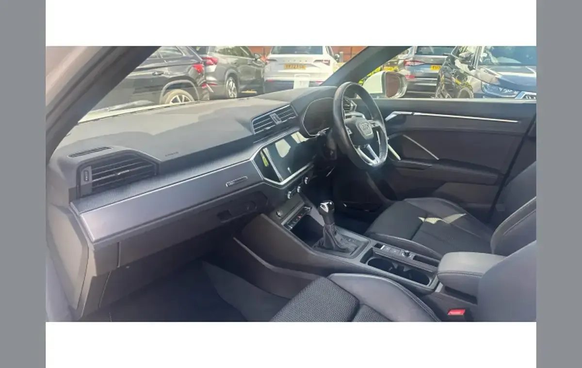 Begagnad Audi Q3 S-Line 245 HK (180 kW) 2021 Vit SUV