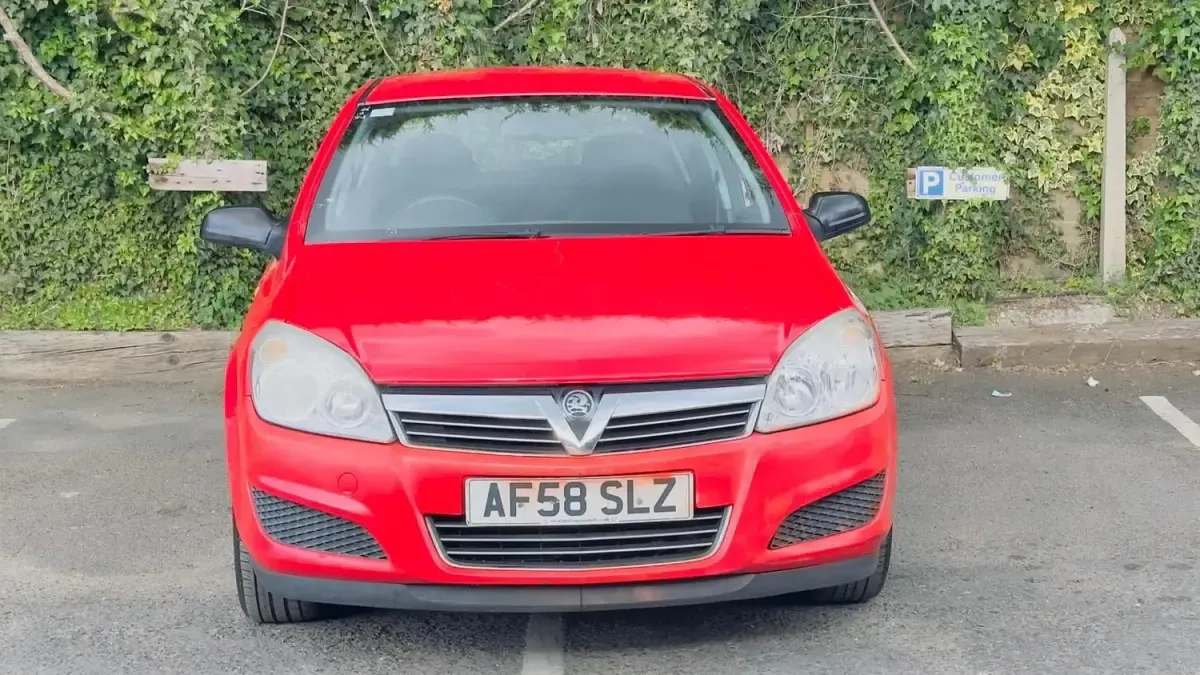 Second-hand Vauxhall Astra 2008 Roșu Hatchback