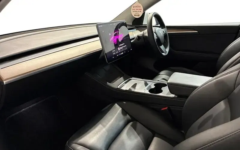 Used Tesla Model Y Performance 317 kW (432 HP) 2022 White SUV