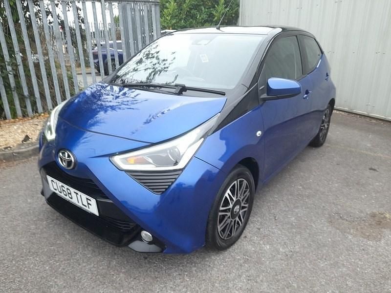 Used Toyota Aygo X-clusiv 2018 Blue Hatchback