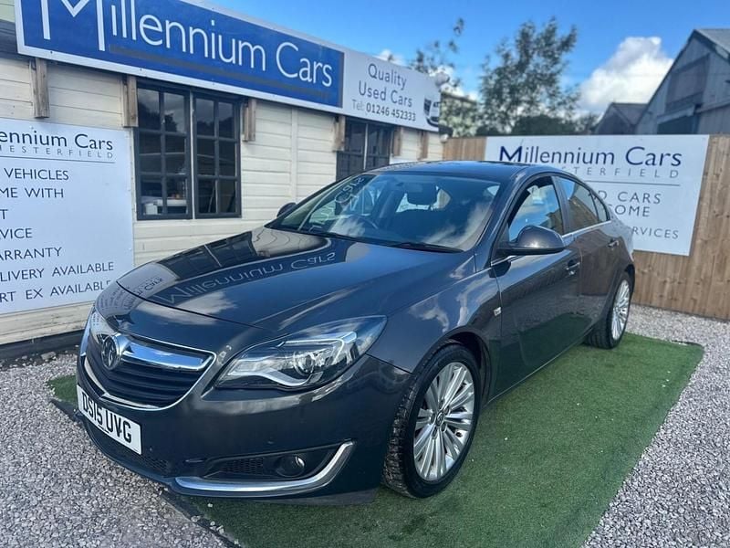 Grey Used 2015 Vauxhall Insignia Design Edition Hatchback | £2,495 (Good price) - Image 1/4