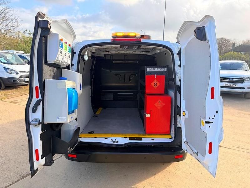 Used Ford Transit Connect S 100 HP (73 kW) 2019 White MPV