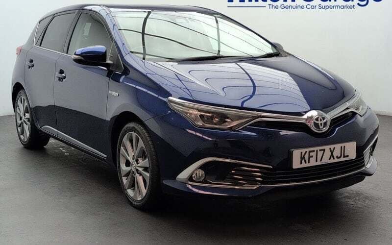 Used 2017 Toyota Auris Hybrid Hatchback | £13,700 (Fair price) - Image 1/4