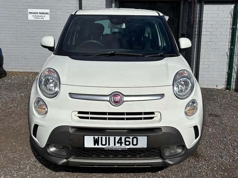 Usado Fiat 500L Trekking 95 HP (69 kW) 2016 Branco Monovolume